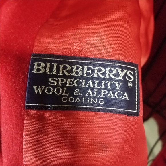 Vintage Burberry Red Wool/Alpaca Pea Coat. Size: Large. - Picture 8 of 10